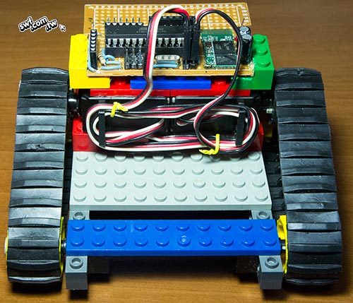 整理好伺服馬達的控制接線，接上自製的Arduino控制板。