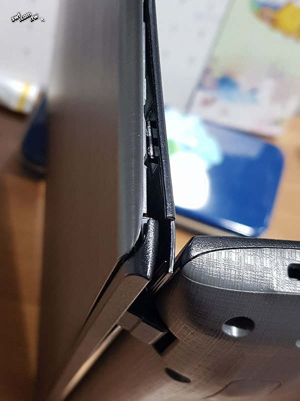 Acer筆電螢幕爆裂