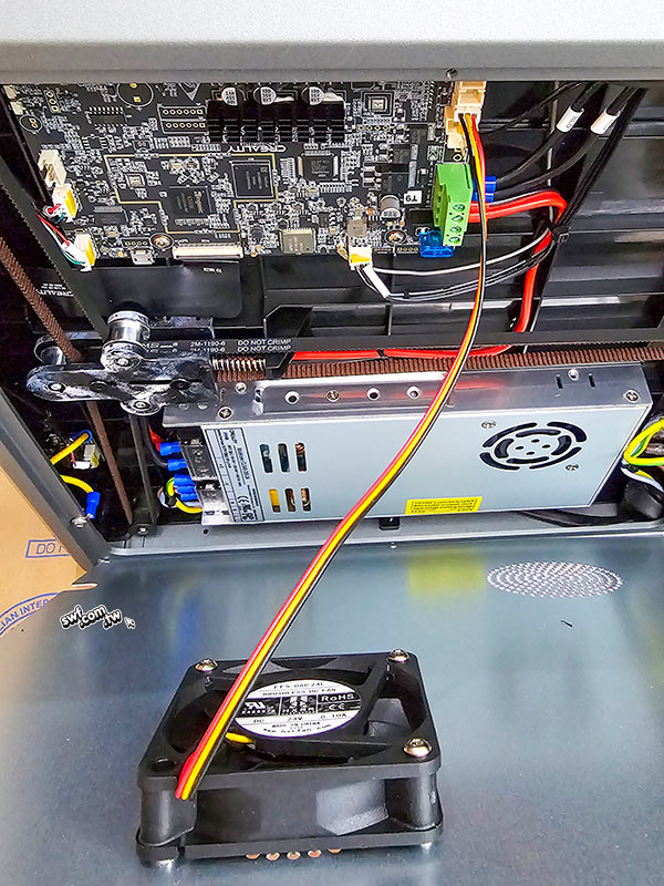 K1 SE的控制主板和電源供應器