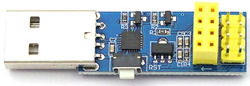 具備燒錄ESP8266韌體功能的USB通訊轉接板