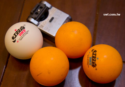 Sony NEX-5閃光燈和乒乓球