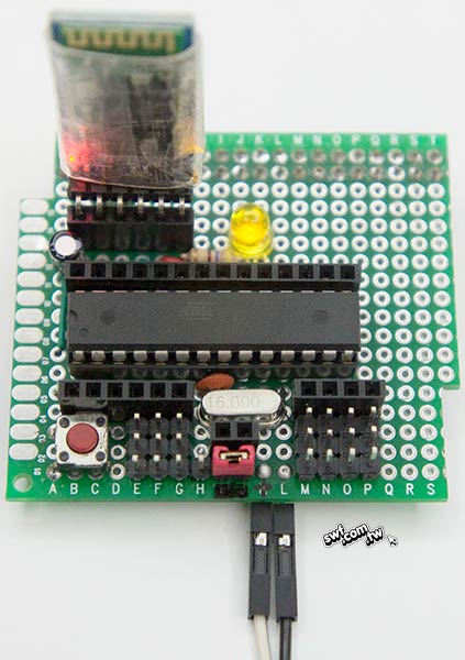 用HC-05藍牙序列模組上傳程式碼測試自製的Arduino控制板