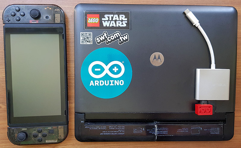 Motorola Atrix Lapdock + Nintendo Switch