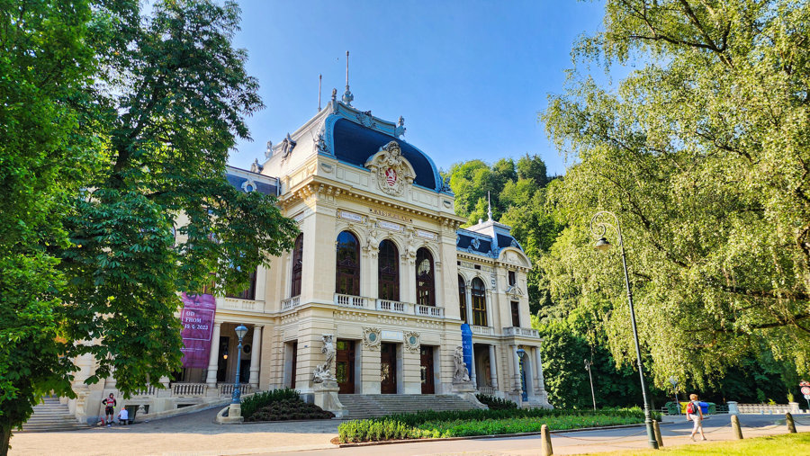 卡羅維瓦利溫泉小鎮